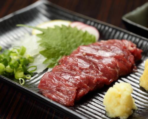 上赤身刺し(馬刺し)