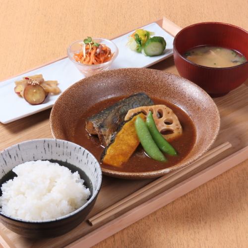 充実の定食ランチが大人気