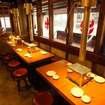 【Seats suitable for banquet with large number of people】 Space for digging can be used even for banquets from small groups OK! Banquets at excavated seats where you can relax relaxedly ♪