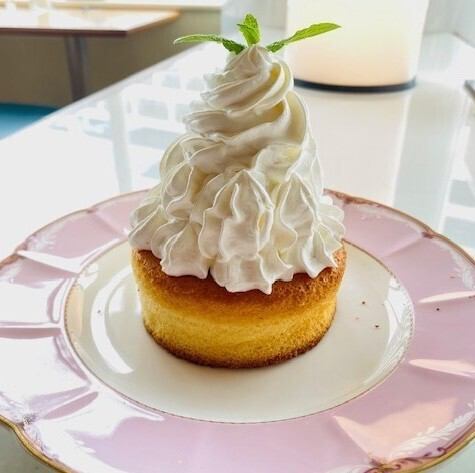 山盛りホイップパンケーキ