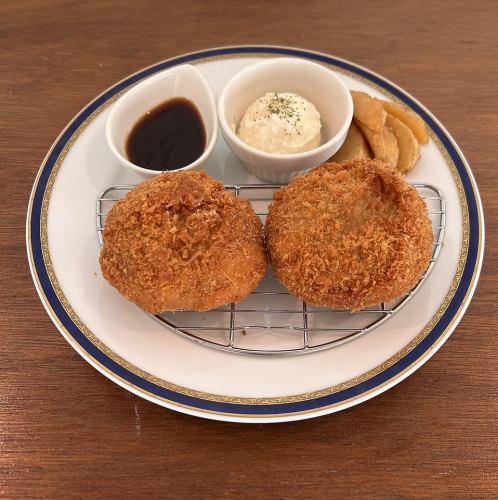 自家製メンチカツ