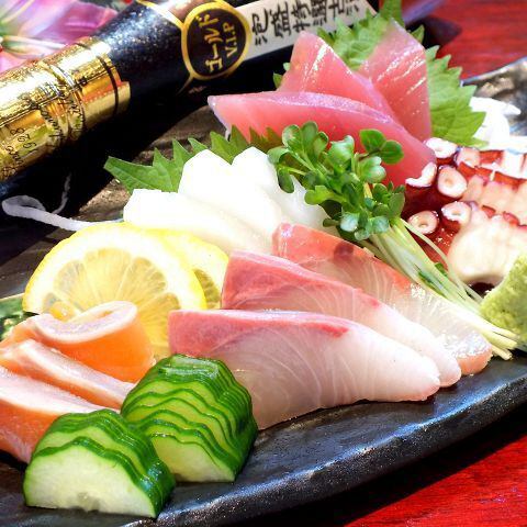 お刺身　（マグロ・サーモン・タコ・イカ・生エビ）　※単品各種の料金です
