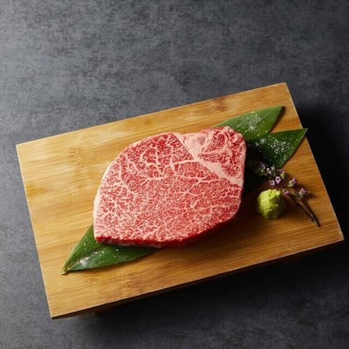 当店の自慢！国産和牛の品質と素材にこだわってます。