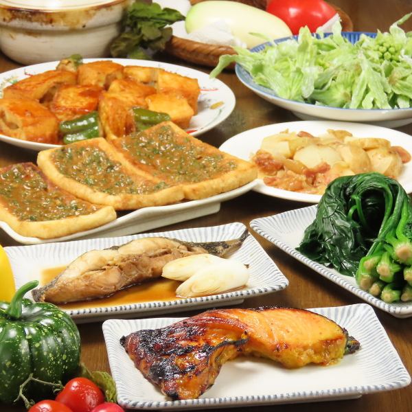 【家常菜】有燉菜、魚類料理等！非常適合搭配飲料☆