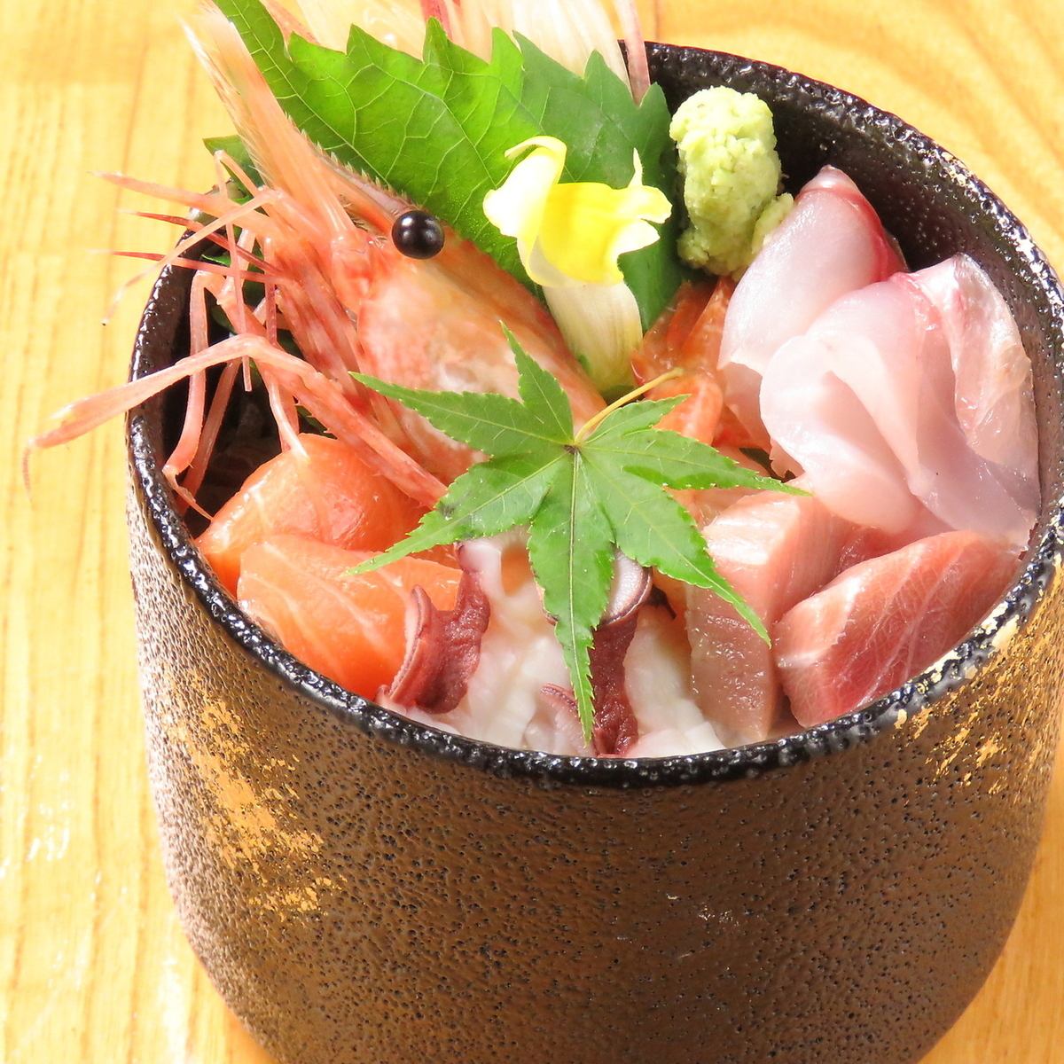 昼飲みおすすめ♪週末は12時から、金曜も14時から昼飲み可能◎