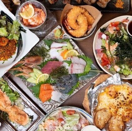 当店名物の沖縄料理やドリンクで遠方からのお客様をおもてなし!