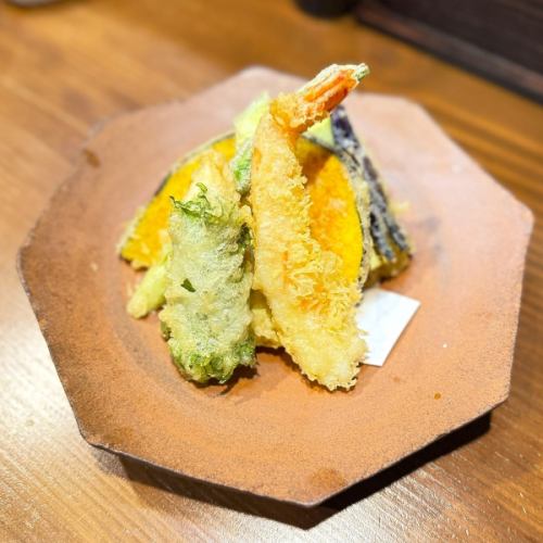 店主の目利きが光る、毎朝市場直送の鮮魚と旬の野菜☆