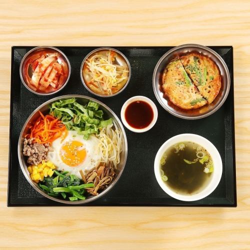 Bibimbap set meal