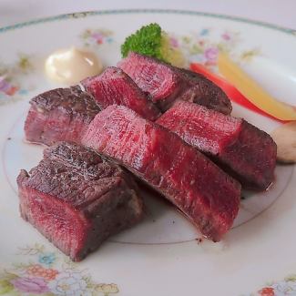Japanese black beef fillet steak (100g)