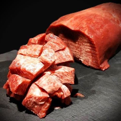 鮮切厚切，精心挑選的舌肉