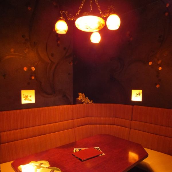 [Private room / maximum 10 people] The tatami mat seats and moat seats are perfect for welcome and farewell parties, birthday parties, and joint parties! We also provide projectors!