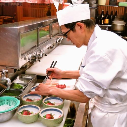 Our chefs have the qualification of `` Tokyo Fugu Cook ''!