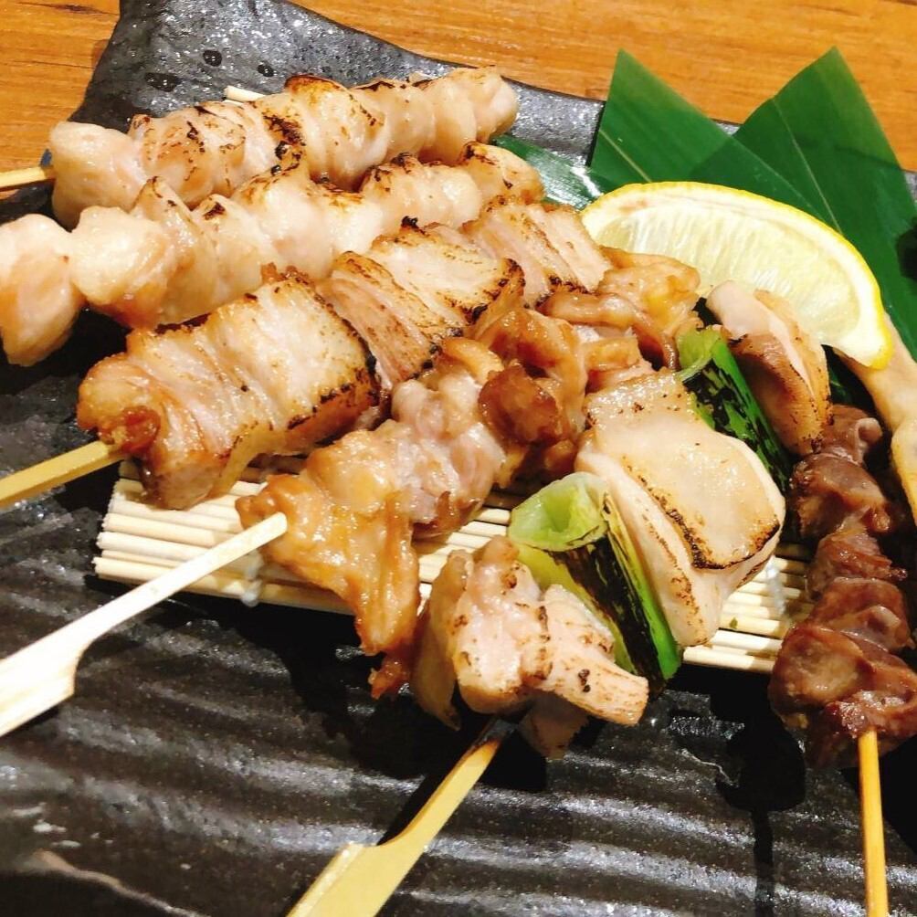 炭火で丁寧に焼き上げた串料理は龍馬の定番メニューです☆