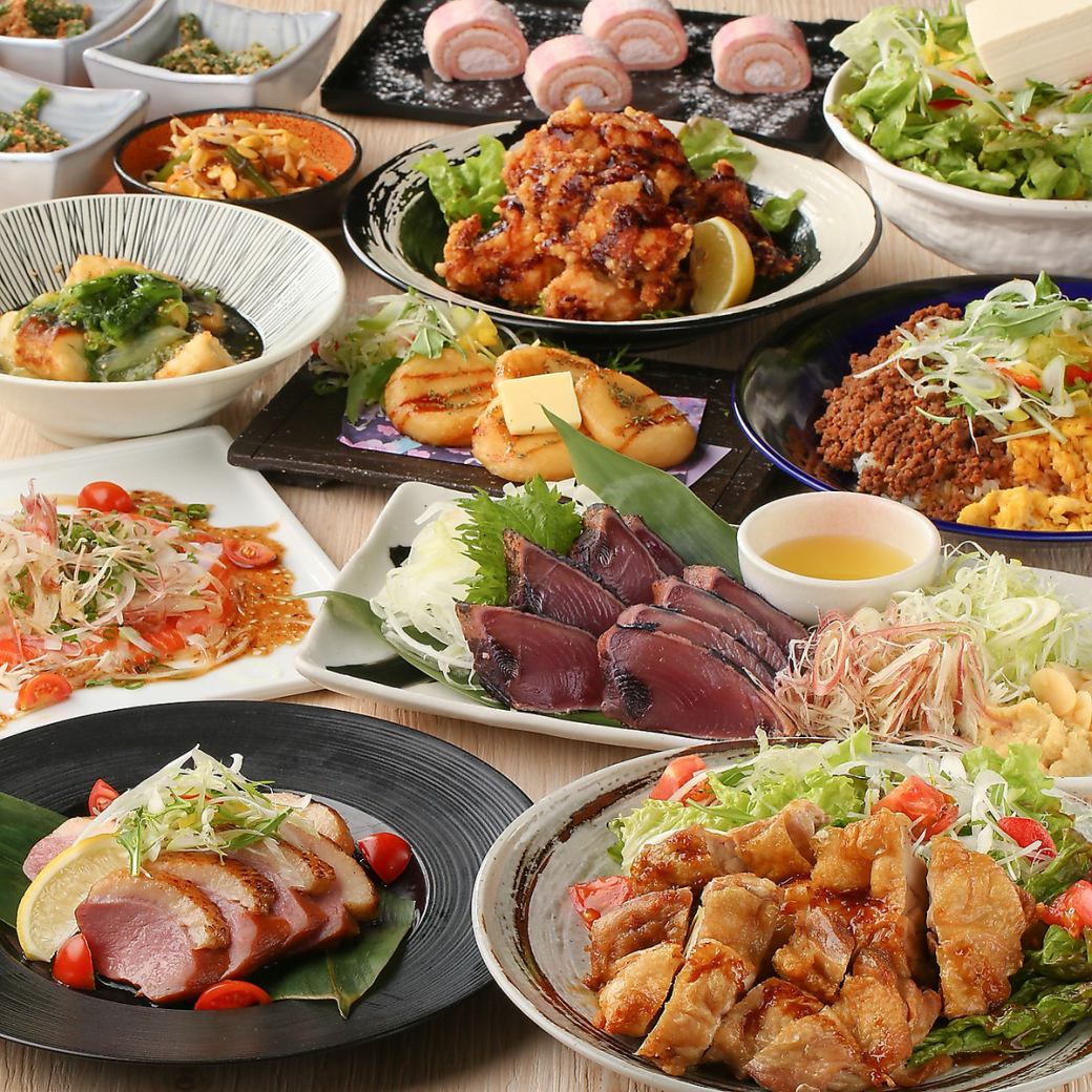 Seafood from Sakaiminato, straw-grilled bonito, charcoal-grilled chicken, and more. All-you-can-drink from 4,000 yen. Private rooms available.