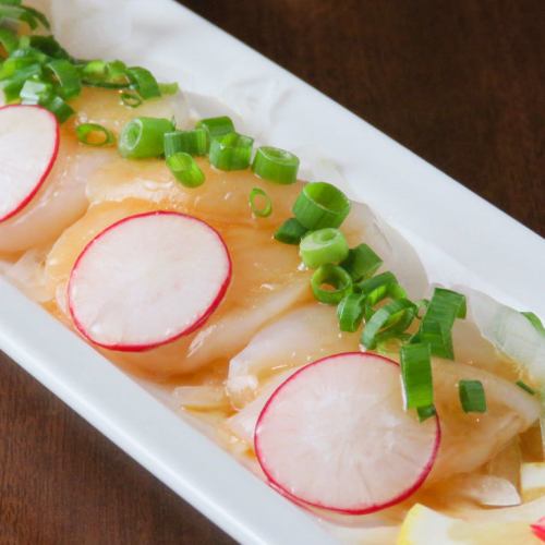 Scallop carpaccio