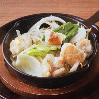 【当店自慢】とろホルモン鉄板焼き