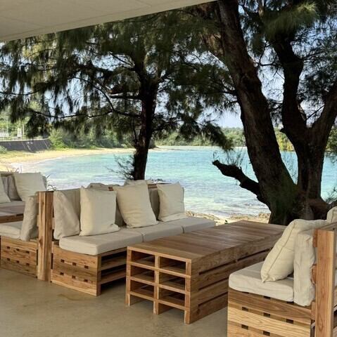 海風を感じるお席で乾杯♪