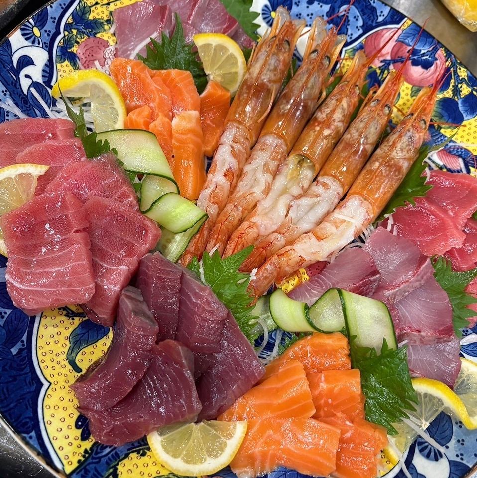 店主の目利きが光る鮮度の良い海鮮が人気です◎