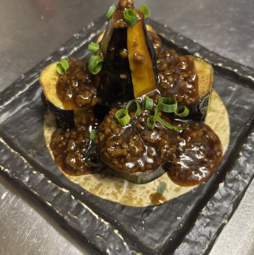 揚げなすの肉味噌のせ