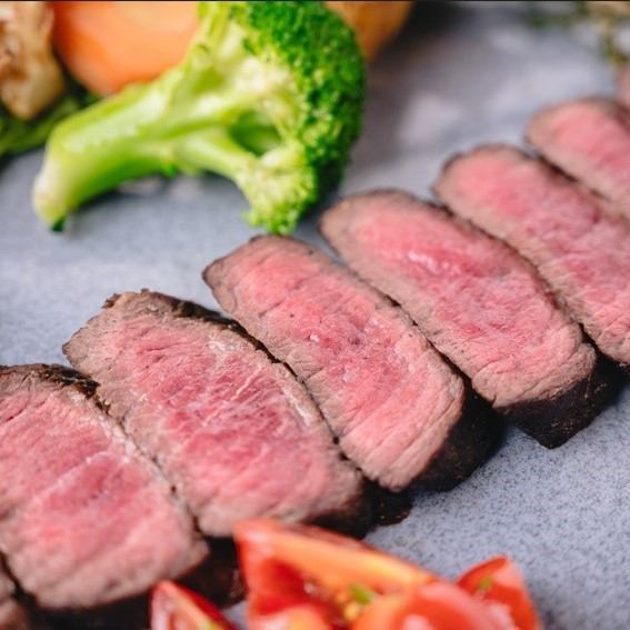 Herb roasted beef is a dish where you can enjoy seasonal Kumamoto ingredients ☆