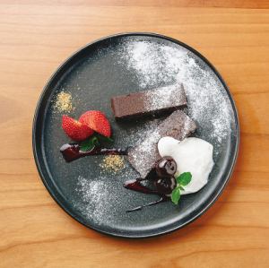 【甜點】生巧克力凍糕