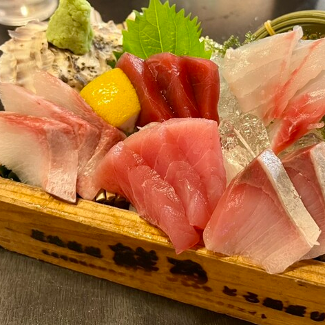 【贅沢な沖縄の味覚】旬の鮮魚を楽しめる◎名物沖縄刺身5点盛り