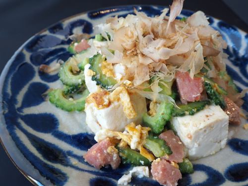 島豆腐苦瓜炒菜