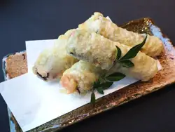 Tempura of mozuku seaweed and pickled ginger