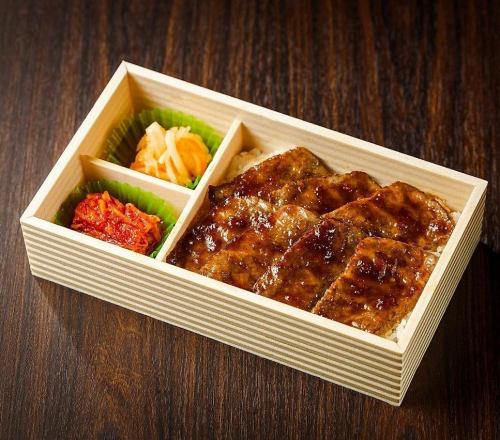 和牛上カルビ弁当