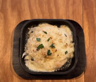 ポテトサラダチーズ焼きアリゴ風