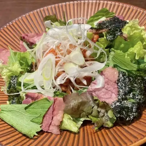 牛タンチョレギサラダ