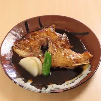 Braised sea bream head