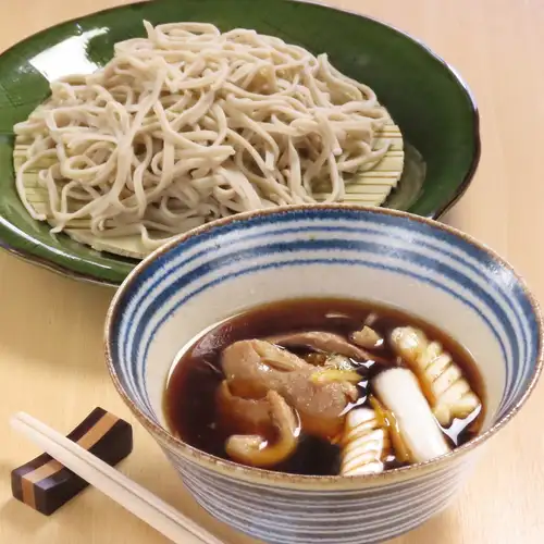 Authentic Japanese cuisine and handmade soba noodles, prepared with techniques honed in high-class restaurants.