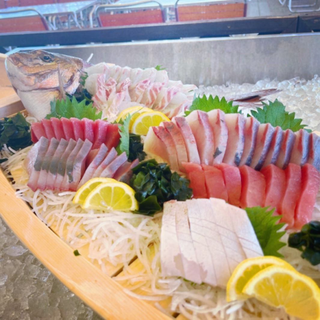 ここでしかたべられない新鮮な海鮮をご用意してます！