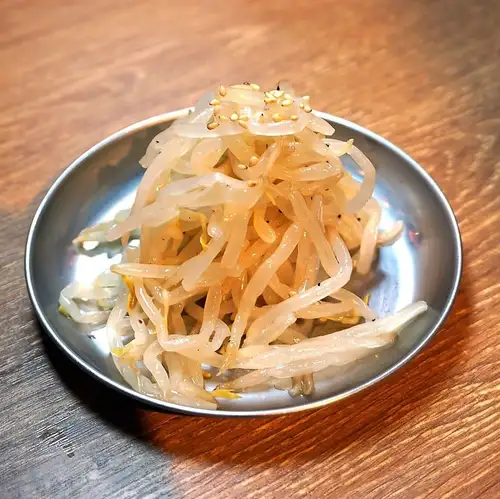 Bean sprouts namul