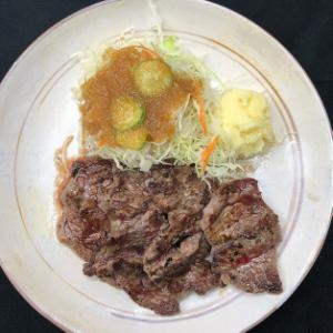 ★牛うす切り 150g