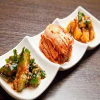 【自家製】キムチ盛合せ