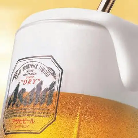 -10℃に冷やしたジョッキで飲むアサヒスーパードライ