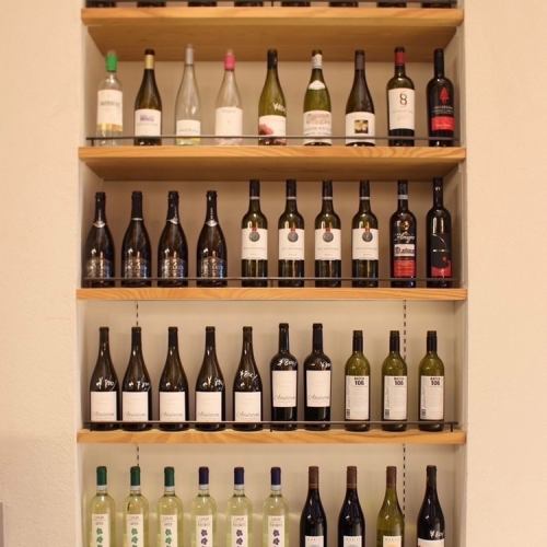 8days special wine lineup that changes every month♪