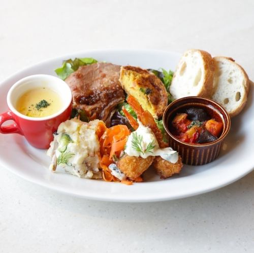 Popular 8-day deli lunch