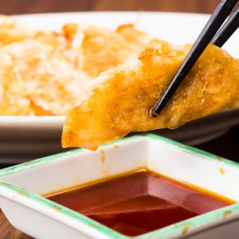 [In-store] 120 minutes all-you-can-drink and 8-item course with our signature gyoza for 3,500 yen (tax included)