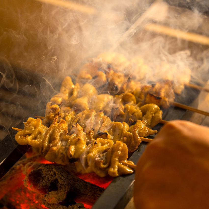 少人数様でも半個室OK！当店自慢の鶏料理をぜひご堪能ください♪