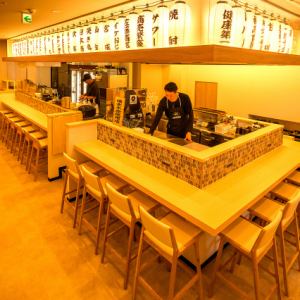 [A bright and beautiful interior with a white base] [Sendai/Izakaya/Private room/Yakitori/Beef tongue/All-you-can-drink/Seri nabe/Japanese food/Dassai/Sake/Girls' night out/Anniversary/Birthday/After-party/Banquet/Hot pot/Welcome party/Farewell party/Welcome and farewell party]