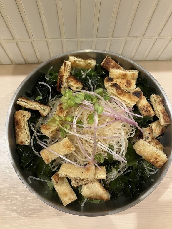 わかめと油あげの和風サラダ