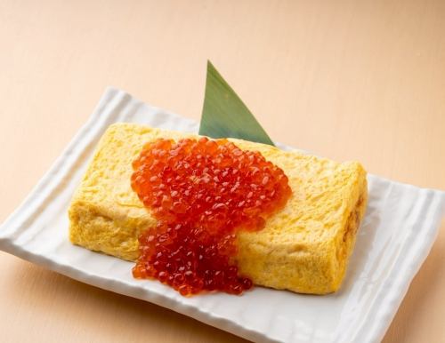 Master's rolled egg with salmon roe