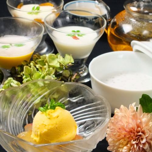 すべて手作りの中国Sweetsが人気です♪