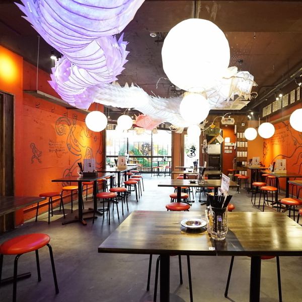 （よくあるご質問１）Q.お店の場所はどこですか？何か目印になるものはありますか？A.西武新宿駅から徒歩１分、新宿駅からも徒歩3分の西武新宿駅前通り沿いビル2階にあります。大きなドラゴンと将棋の駒の看板が目印です！！