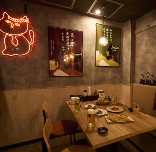 ねこのイラストがいたるところに！かわいい装飾の店内！