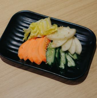 お新香盛り合わせ