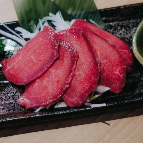 特選 馬刺し 赤身